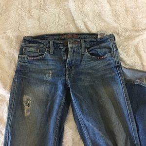 american eagle ripped jeans